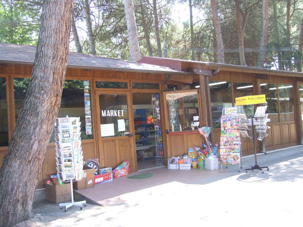 Camping Villaggio Italgest SantʼArcangelo Exterior foto